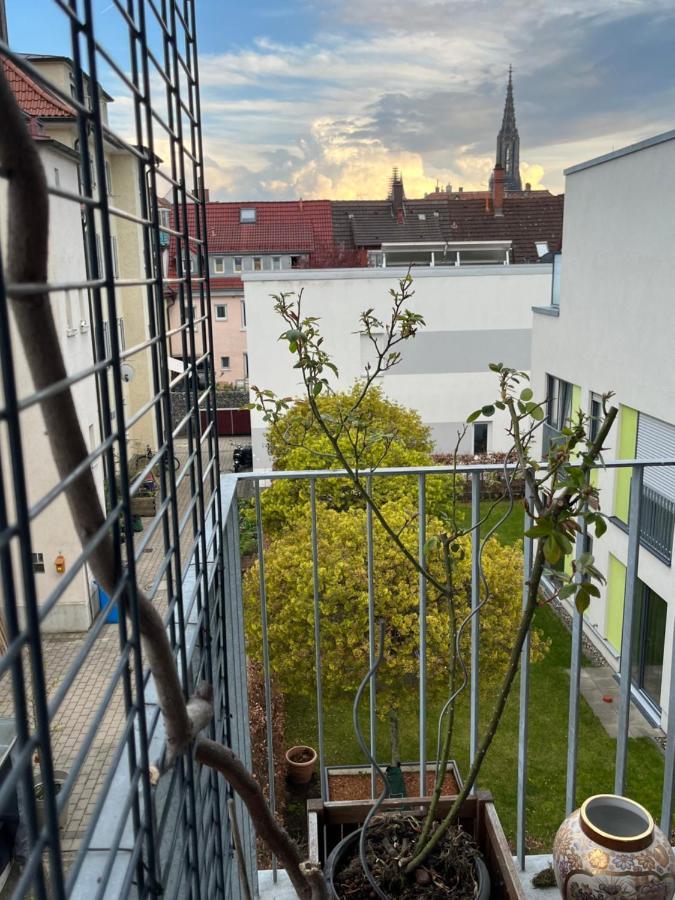 Schoenes Zimmer In Zentraler Lage Ulm Exterior foto